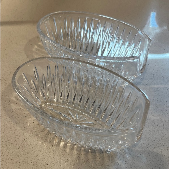 Clear Glass Oval Bowls - Picture 1 of 6